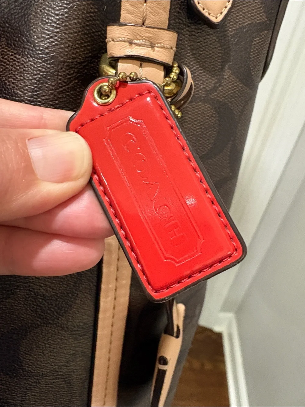 Coach Peyton Signature brown coated leather large purse - Picture 4 of 16